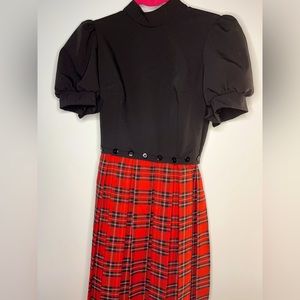 DEANDRI Black and Red Dress Half Skirt Plaid Crop Top Zip Up Button Up